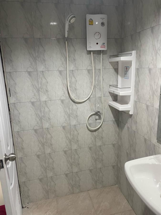Happy Apple Guesthouse Pattaya Zewnętrze zdjęcie