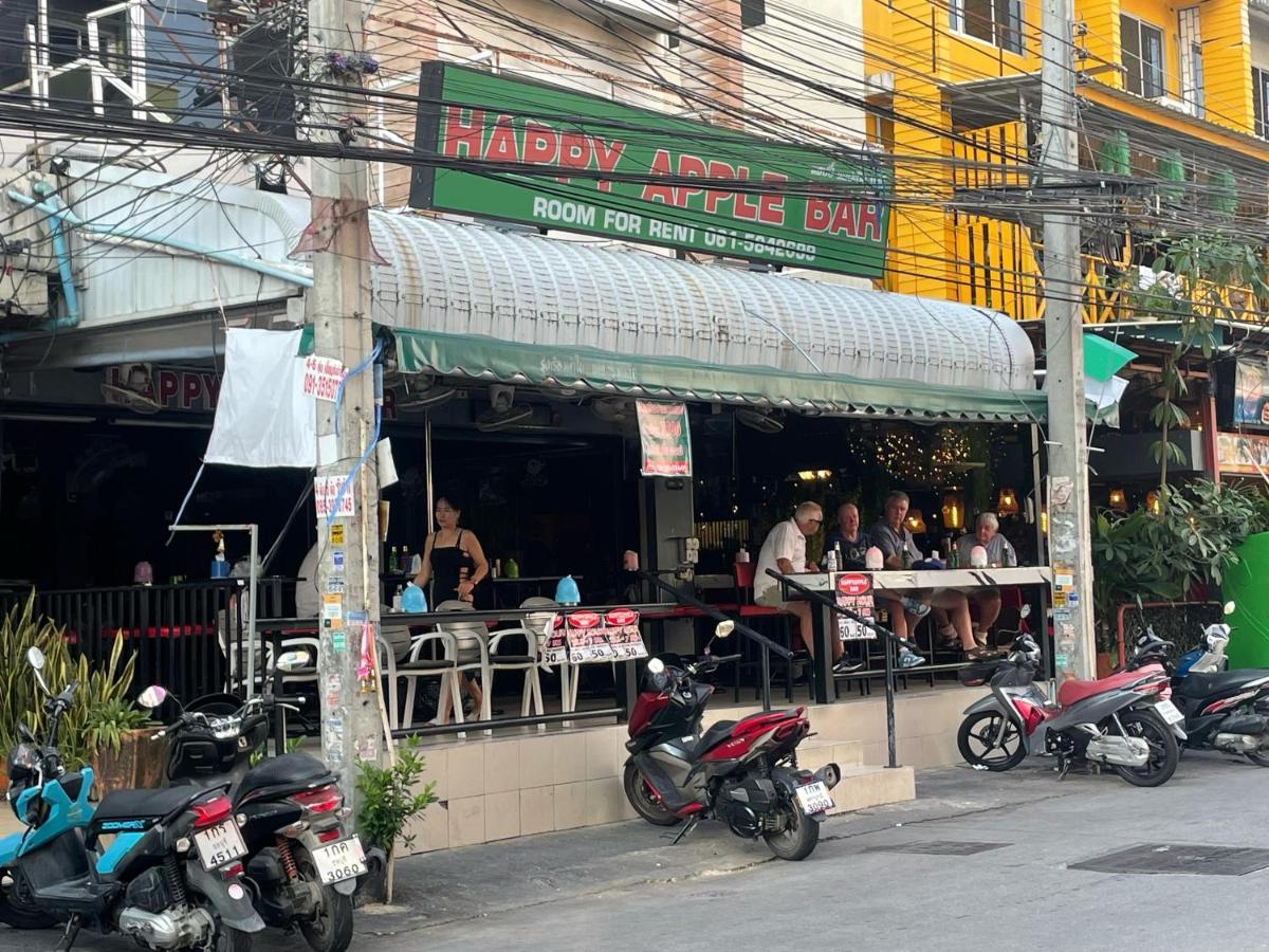 Happy Apple Guesthouse Pattaya Zewnętrze zdjęcie